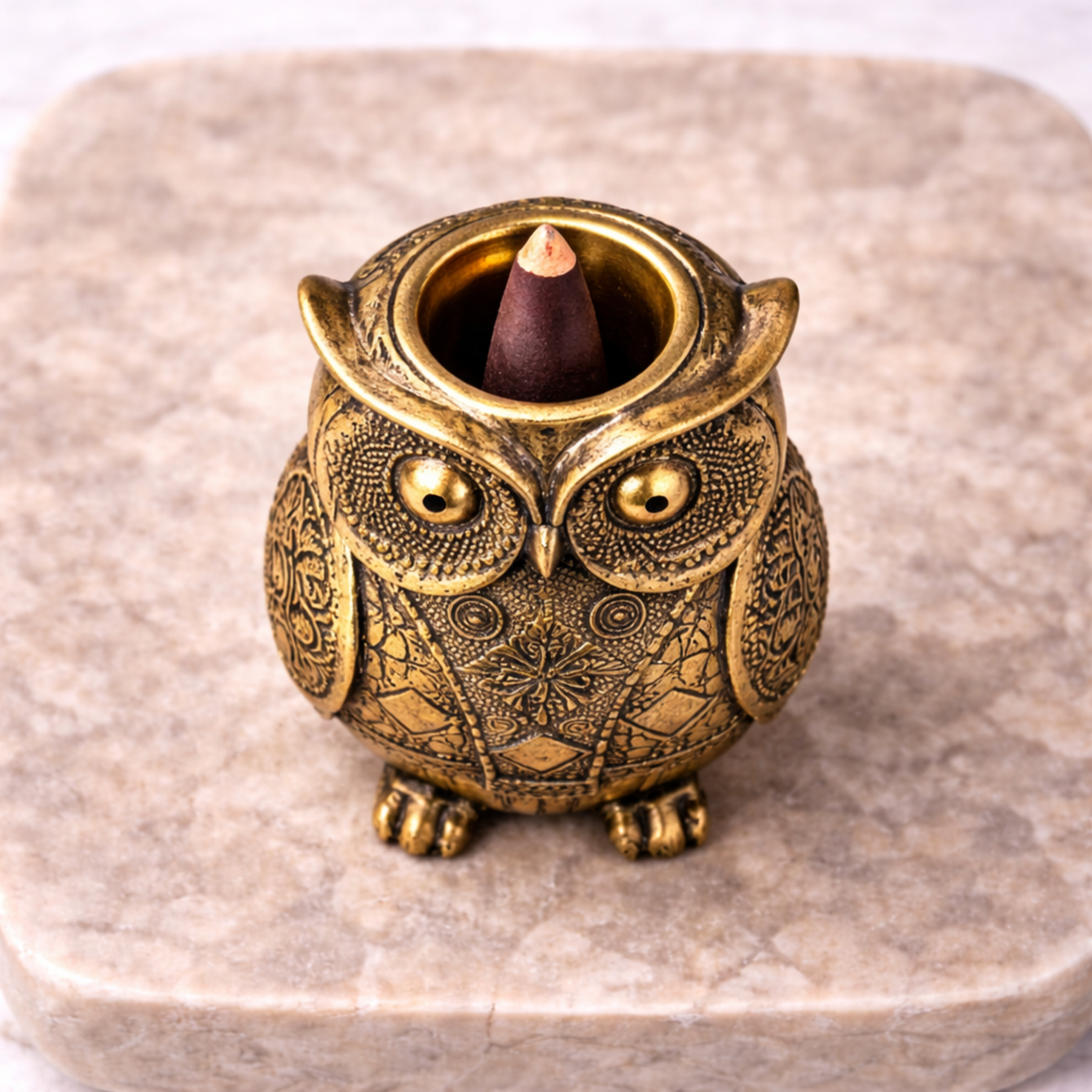 Owl incense burner resin 14cm x 10cm top view with incense cone